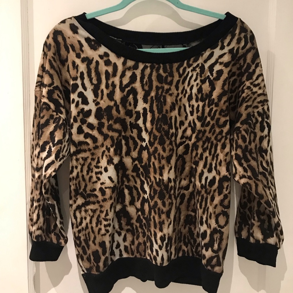 Cheetah sweater with lace